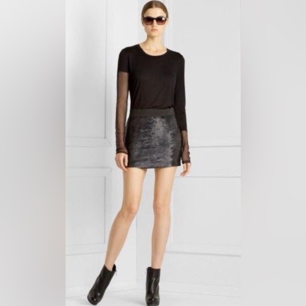 BCBGMAXAZRIA 100% SILK MINI SKIRT WITH PAILETTE SEQUINS ON size XS